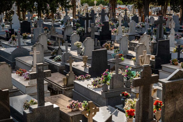 Cementerio Romántico (mausoleo de Joaquín Rodrigo y Victoria Khami)